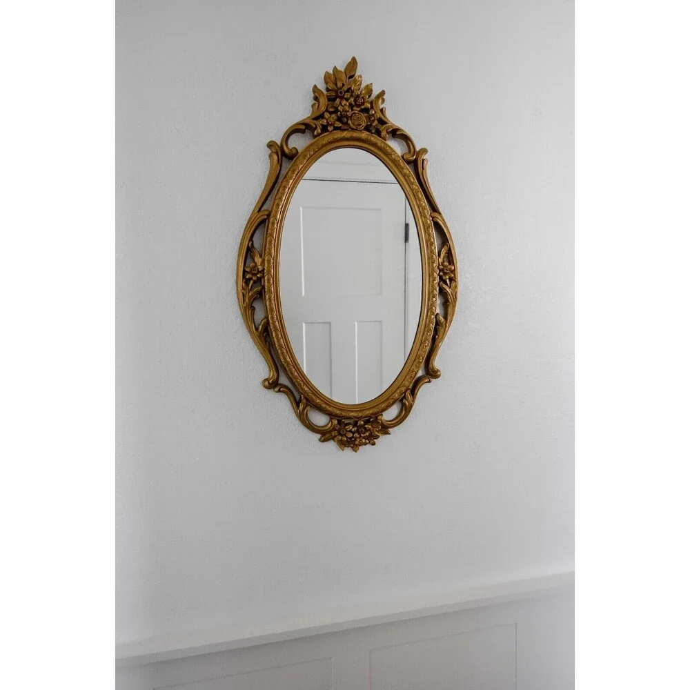 Rare Vintage Hollywood Regency Syroco Ornate Heart Top Floral Gold Oval Mirror